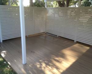 Painted Timber Privacy Screens | Screens